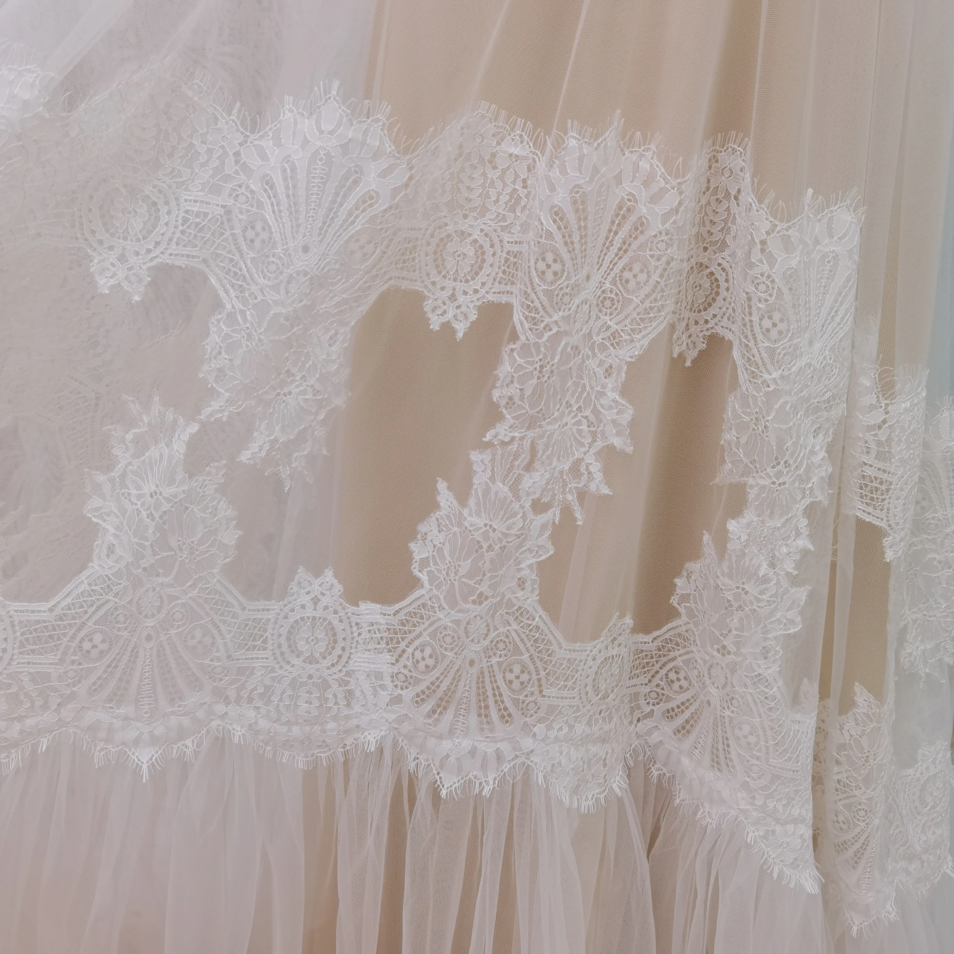 Boho Beach Wedding Dress Sexy Illusion Lace Tulle V Neck Backless  Bridal Gown