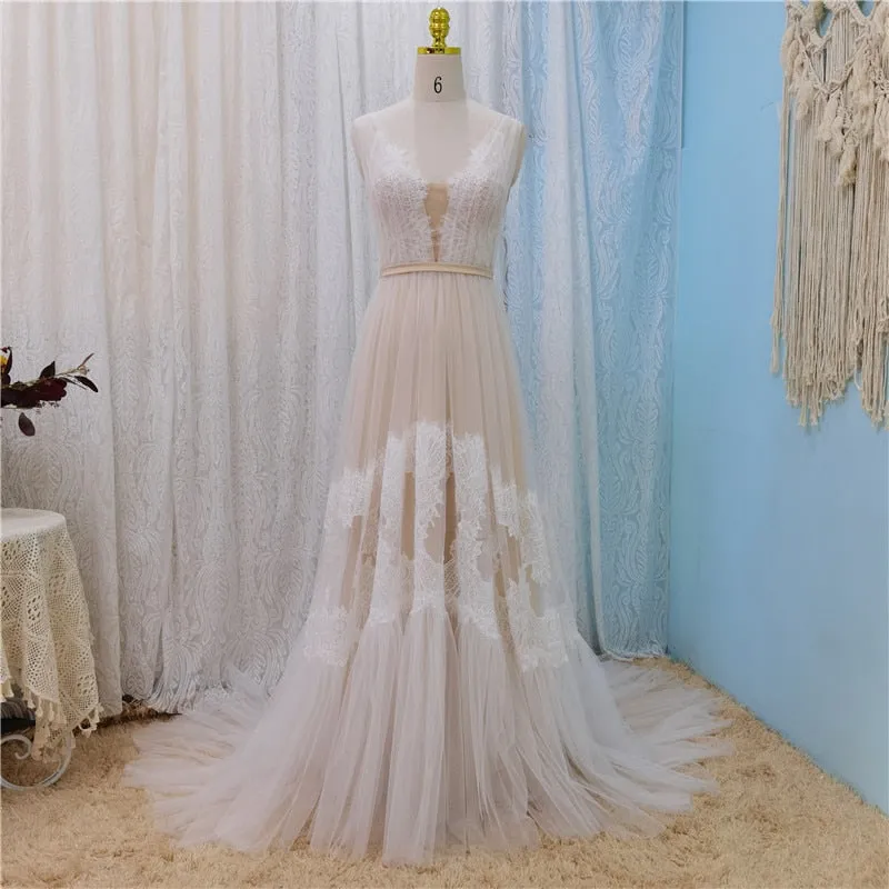 Boho Beach Wedding Dress Sexy Illusion Lace Tulle V Neck Backless  Bridal Gown