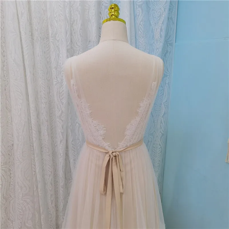 Boho Beach Wedding Dress Sexy Illusion Lace Tulle V Neck Backless  Bridal Gown