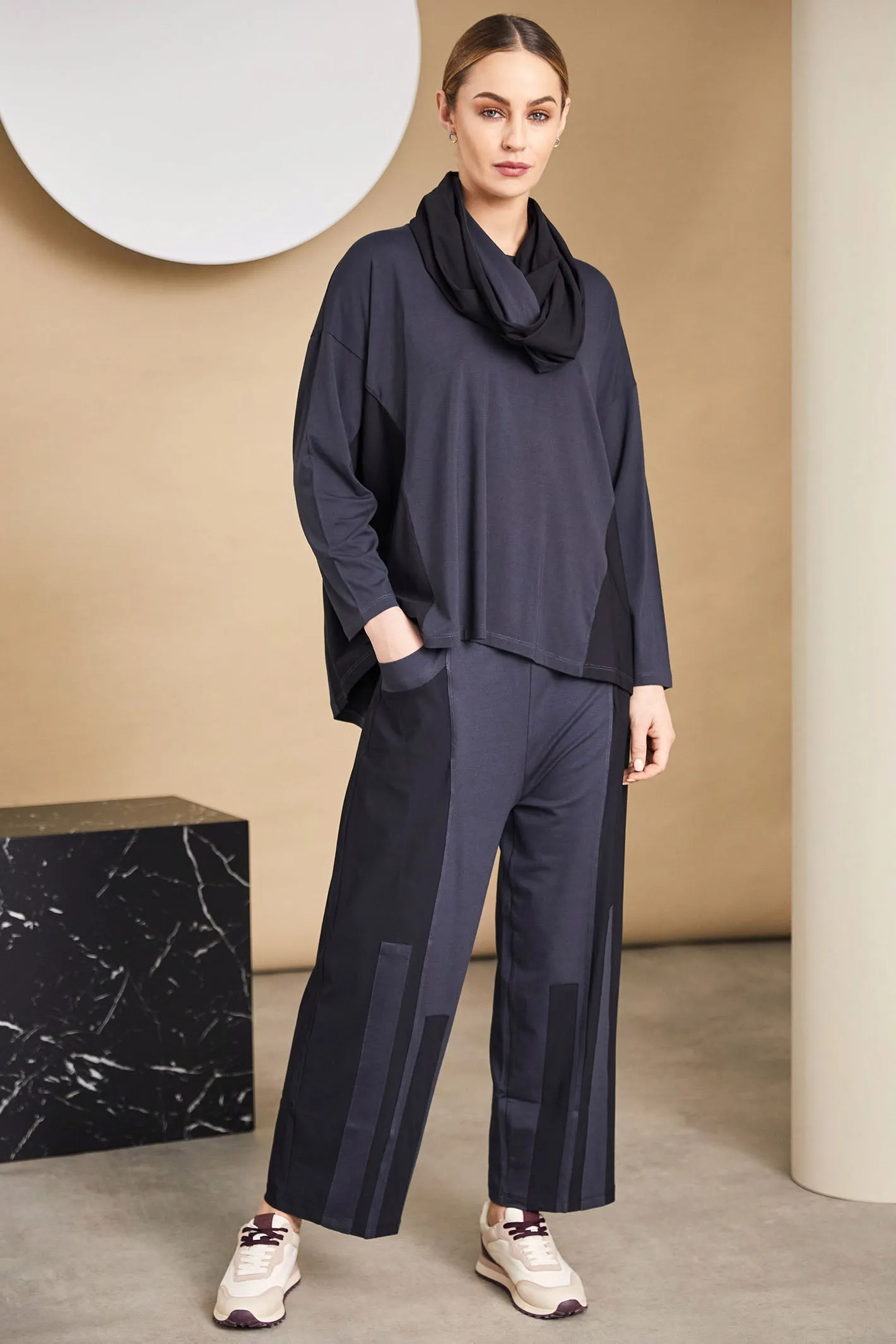 Naya Wide Leg Trousers Black NAW24117